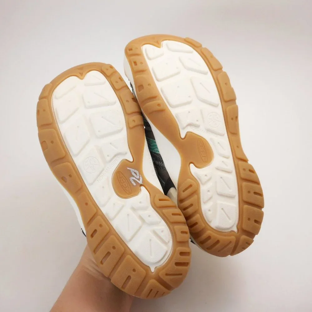 Keen Knotch Creek Youth Big Kids size 3 Sandals Closed Toed Hiking Water Blue